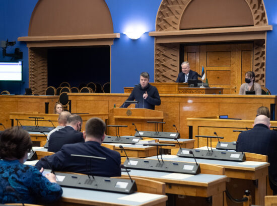 Täiskogu istung, Riigikogu liikme Sulev Kannimäe ametivanne
