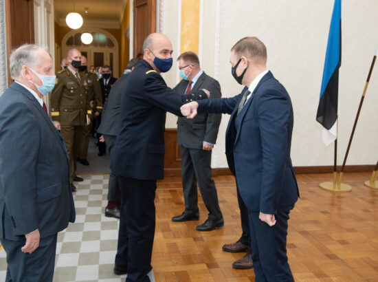 Riigikaitsekomisjoni kohtumine NATO arendusväejuhatuse ülema kindral André Lanataga