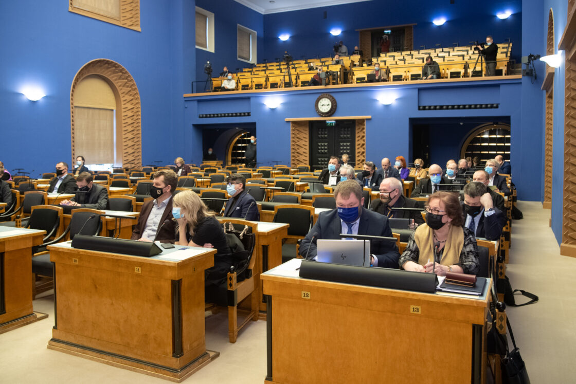 Täiskogu istung, peaminister Kaja Kallase poliitiline avaldus koroonaviiruse olukorrast