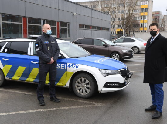 Riigikogu esimehe Jüri Ratase visiit Narva. Narva promenaadi külastus.