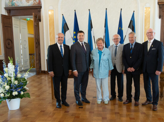 Endised Riigikogu esimehed Toomas Varek ja Toomas Savi