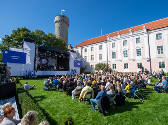 Pidupäevakontsert „Naise vaim ja vägi“