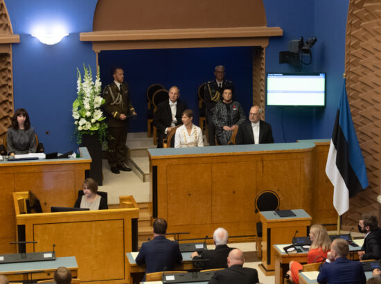 Täiskogu istung, Vabariigi Presidendi ametisse astumine