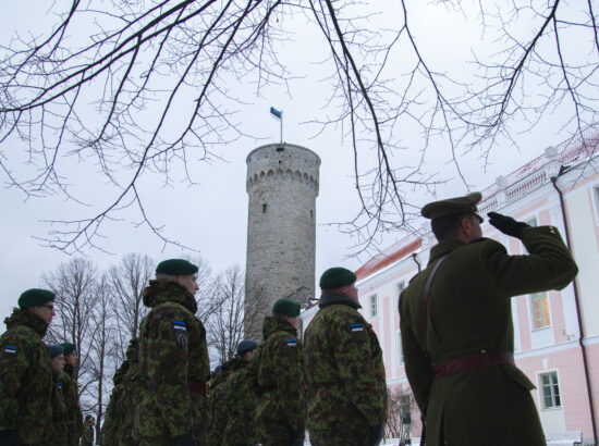 Hanno Pevkur tervitab Kaitseväe Akadeemia kadette