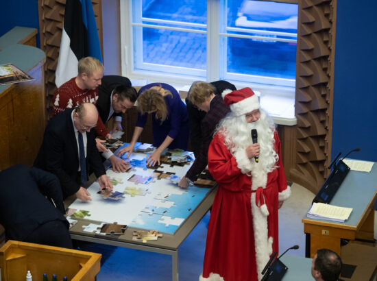 Täiskogu istung, jõuluvana külaskäik