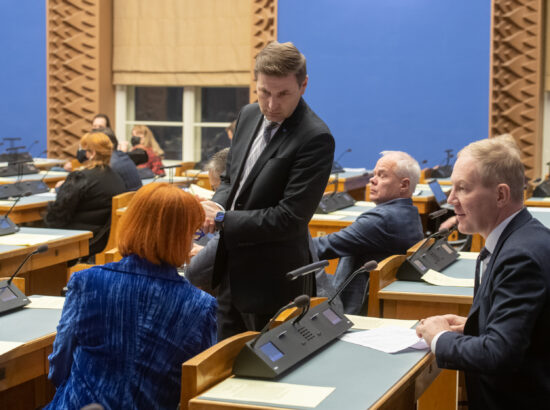 Riigikogu arutab avalduse eelnõu Venemaa agressioonist Ukraina vastu