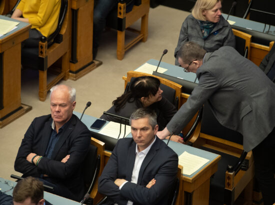 Riigikogu istung, 4. aprill 2022