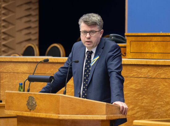 Riigikogu käsitles olukorda Ukraina abistamisel