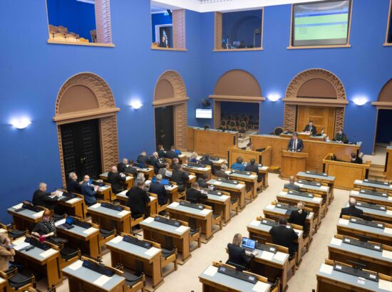 Riigikogu käsitles olukorda Ukraina abistamisel