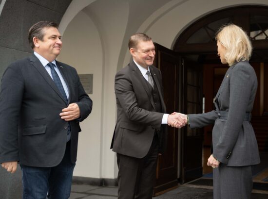 Riigikogu esimehe Jüri Ratase ja Ukraina parlamendi aseesimehe Olena Kondratjuki kohtumine
