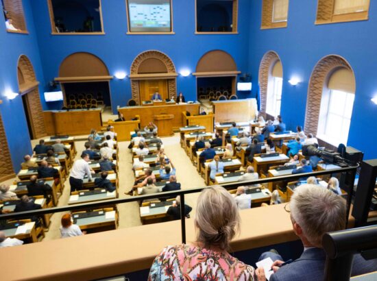 Riigikogu võttis erakorralise istungjärgu teisel istungil vastu seaduse, millega kiitis heaks Soome ja Rootsi ühinemist käsitlevad Põhja-Atlandi lepingu protokollid.