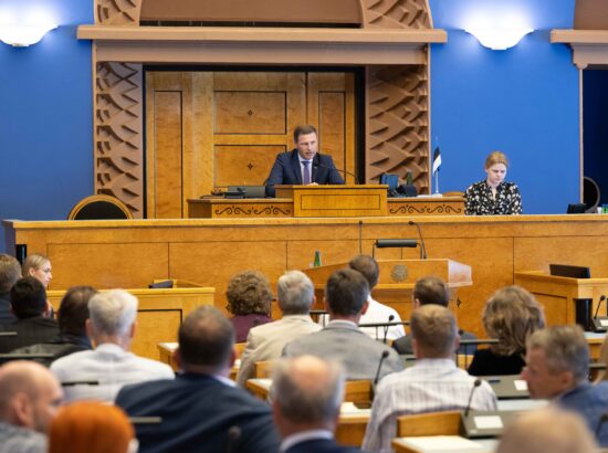 Riigikogu kuulas täna esimesel erakorralisel istungjärgul ära peaminister Kaja Kallase poliitilise avalduse, kus ta teatas valitsuse tagasiastumisest.
