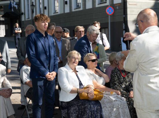 Mälestustseremoonia Toompea jalamil asuva 20. augusti kivi juures