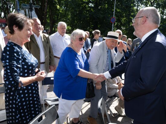 Mälestustseremoonia Toompea jalamil asuva 20. augusti kivi juures