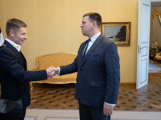 Riigikogu esimees Jüri Ratas kohtus Ukraina ülemraada liikme Oleksi Hontšarenkoga.