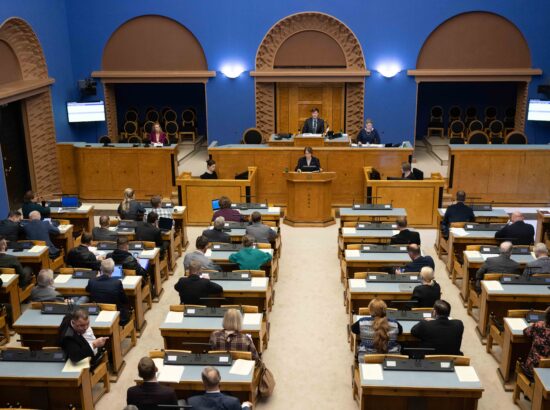 Peaminister Kaja Kallas tegi tänase istungi algul 2023. aasta riigieelarve eelnõu algatamisel poliitilise avalduse.