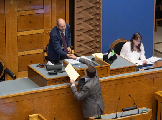 Olulise tähtsusega küsimusena riigikaitse jätkusuutliku rahastamise arutelu