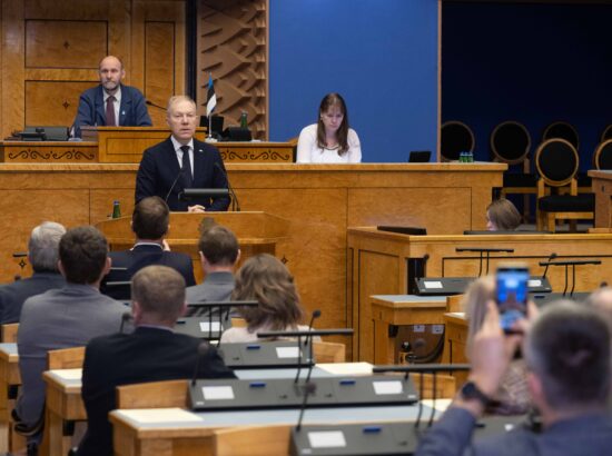 Olulise tähtsusega küsimusena riigikaitse jätkusuutliku rahastamise arutelu