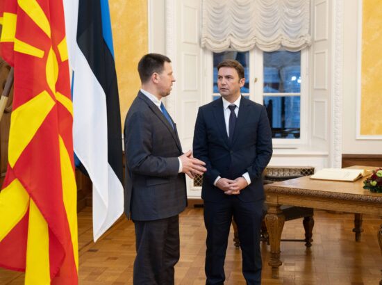 Riigikogu esimees Jüri Ratas kohtus Põhja-Makedoonia välisministri Bujar Osmaniga.