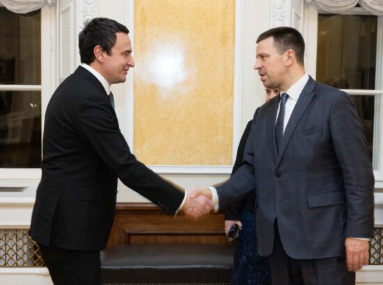 Riigikogu esimees Jüri Ratas kohtus Kosovo peaministri Albin Kurtiga.