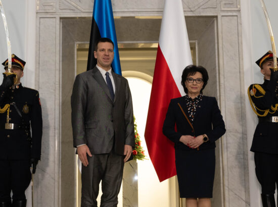Riigikogu esimees Jüri Ratas kohtus Varssavis Poola parlamendi spiikri Elżbieta Witekiga.