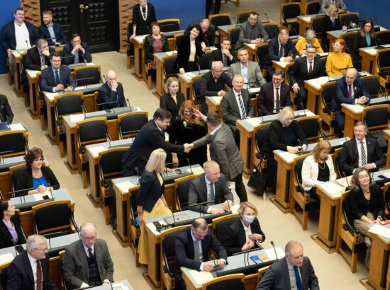 Riigikogu kuulas tänasel istungil ära Ukraina parlamendi Eesti parlamendirühma esimehe Arseni Puškarenko pöördumise ning võttis vastu avalduse Ukraina rahva toetuseks.