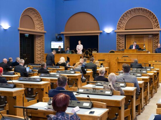 Riigikogu uue koosseisu esimeses infotunnis osalesid peaminister Kaja Kallas, siseminister Lauri Läänemets ja sotsiaalkaitseminister Signe Riisalo.