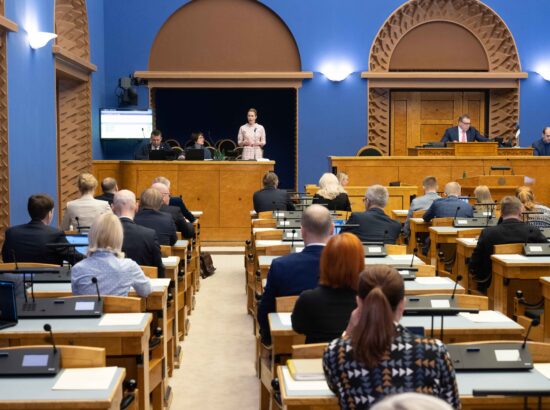 Riigikogu uue koosseisu esimeses infotunnis osalesid peaminister Kaja Kallas, siseminister Lauri Läänemets ja sotsiaalkaitseminister Signe Riisalo.