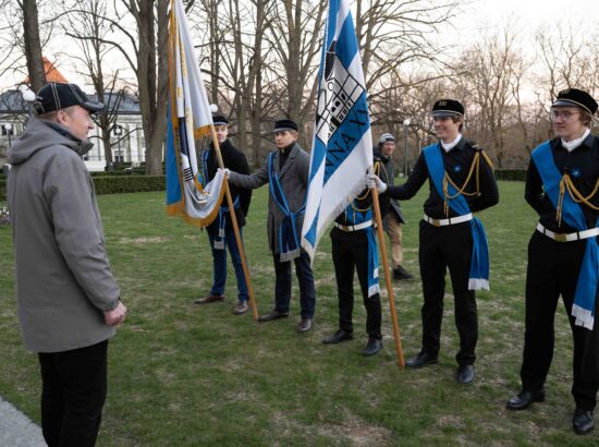 Leo Kunnas võttis vastu jüriöö märgutule