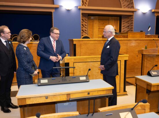 Riigikogu esimees Lauri Hussar kohtub Rootsi kuninga Carl XVI Gustafi ja kuninganna Silviaga