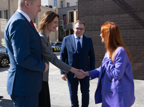 Riigikogu esimees Lauri Hussar külastas koos Läti ja Leedu parlamendi esimeestega Vabaduse Kooli, kus õpivad Ukraina lapsed. Foto: Erik Peinar, Riigikogu Kantselei