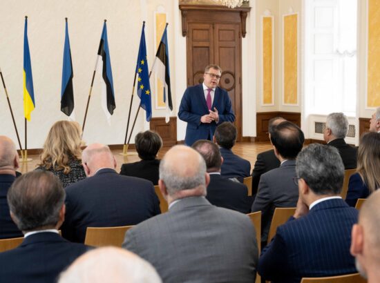 Riigikogu esimees Lauri Hussar kohtub Eestis mitteresideeruvate suursaadikutega