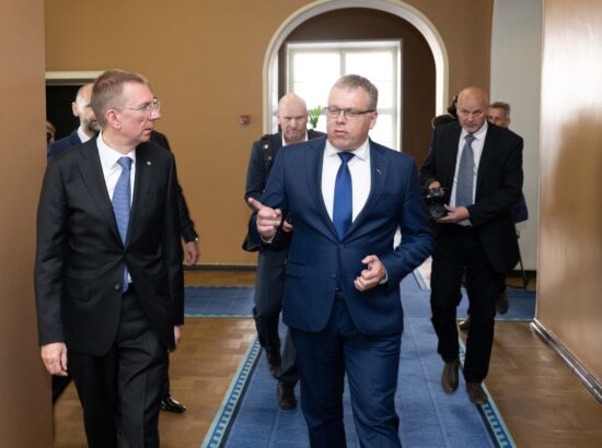 Riigikogu esimees Lauri Hussar kohtus Eestis töövisiidil viibiva Läti uue presidendi Edgars Rinkēvičsiga.