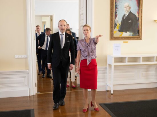 Soome parlamendi esimees Jussi Halla-aho ja peaminister Kaja Kallas