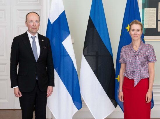 Soome parlamendi esimees Jussi Halla-aho ja peaminister Kaja Kallas