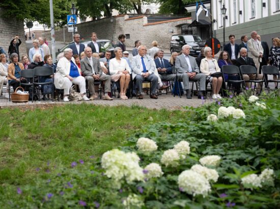 Mälestustseremoonia Toompea jalamil asuva 20. augusti kivi juures