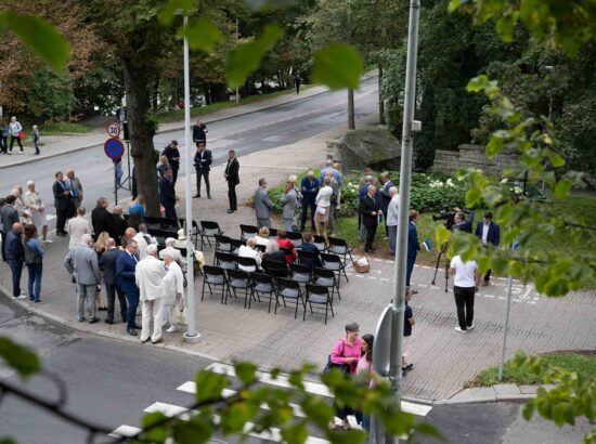 Mälestustseremoonia Toompea jalamil asuva 20. augusti kivi juures