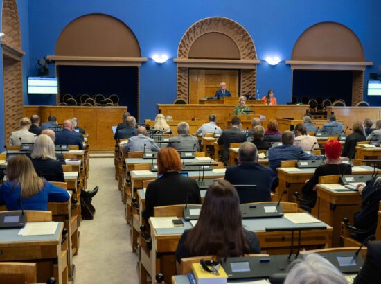 Täiskogu istung. Riigikogu aseesimees Toomas Kivimägi