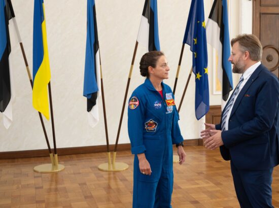 Riigikogu külastas NASA astronanut  Nicole Aunapu Mann