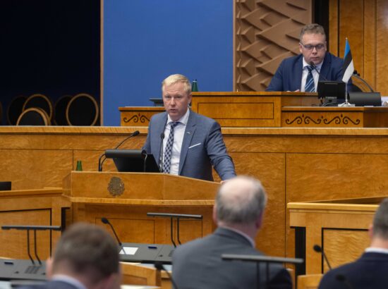 Riigikogus läbis esimese lugemise 2024. aasta riigieelarve seaduse eelnõu.