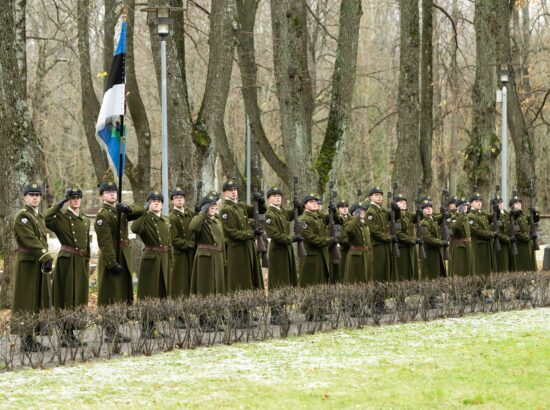 Riigikogu aseesimees Jüri Ratas langenud kaitseväelaste mälestustseremoonial