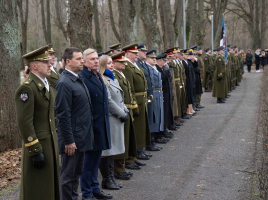 Riigikogu aseesimees Jüri Ratas langenud kaitseväelaste mälestustseremoonial