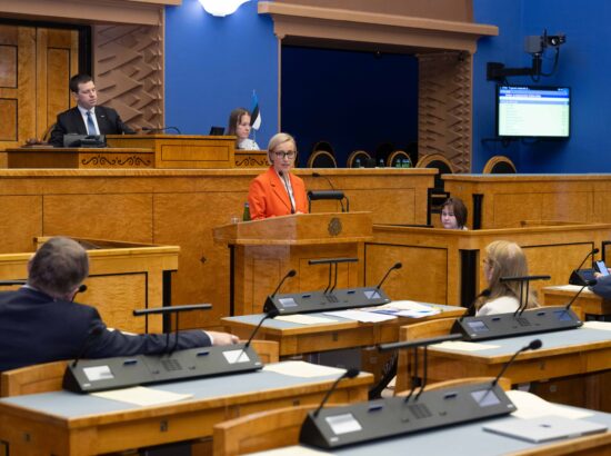 Olulise tähtusega riikliku küsimuse „Tugevad maakoolid ja tugev koolivõrk“ arutelu