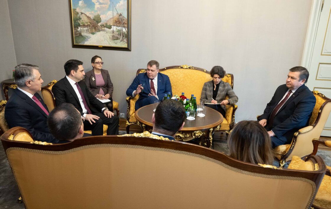 Riigikogu esimees Lauri Hussari kohtumine Armeenia parlamendi esimehe Alen Simonjaniga