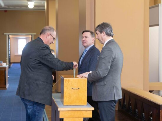 Riigikogu juhatuse valimine