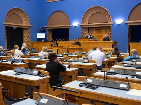 Sotsiaalkaitseminister Signe Riisalo teeb 2024. aasta ettekande riigi pikaajalise arengustrateegia „Eesti 2035“ elluviimisest.