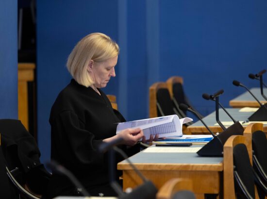 Riigikogu kuulas ära rahandusminister Mart Võrklaeva ettekande riigi pikaajalise arengustrateegia „Eesti 2035“ elluviimisest.
