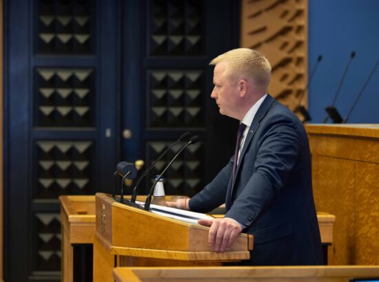 Riigikogu kuulas ära rahandusminister Mart Võrklaeva ettekande riigi pikaajalise arengustrateegia „Eesti 2035“ elluviimisest.