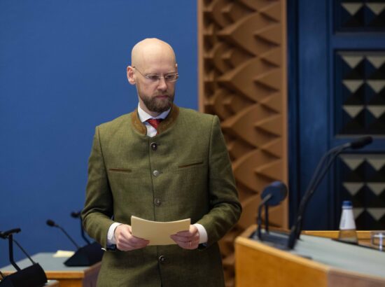 Olulise tähtsusega riikliku küsimuse „E-valimised – oht demokraatiale“ arutelu