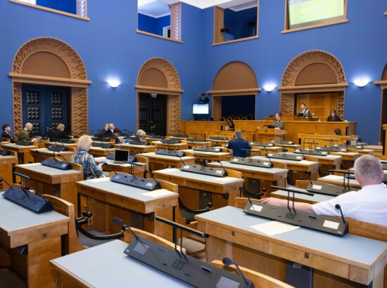 Olulise tähtsusega riikliku küsimuse „E-valimised – oht demokraatiale“ arutelu